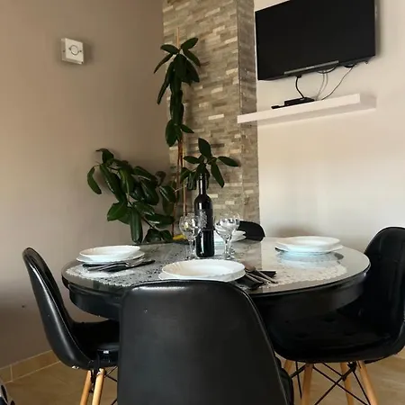 Apartment M&l *