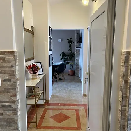 M&l Apartment
