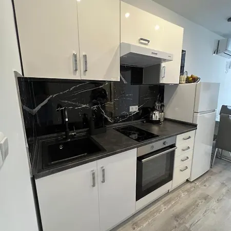 Apartment M&l