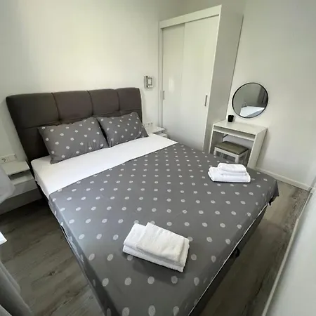 Apartment M&l