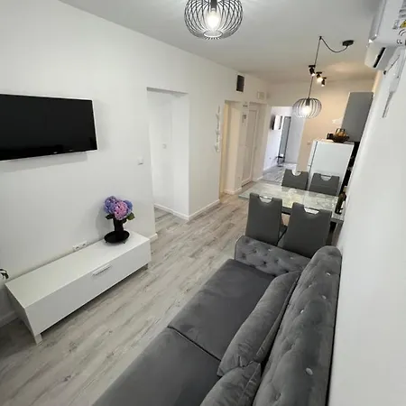 M&l Apartment