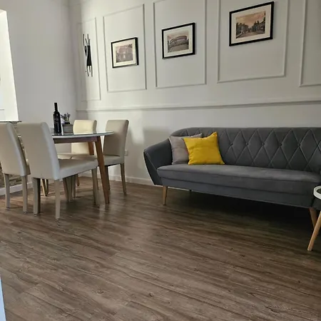 M&l Apartment